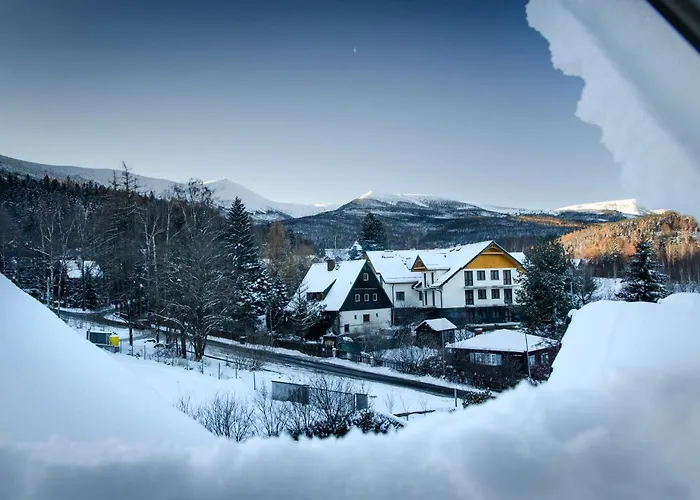 Aparthotel Karkonoskie Widoki 3*